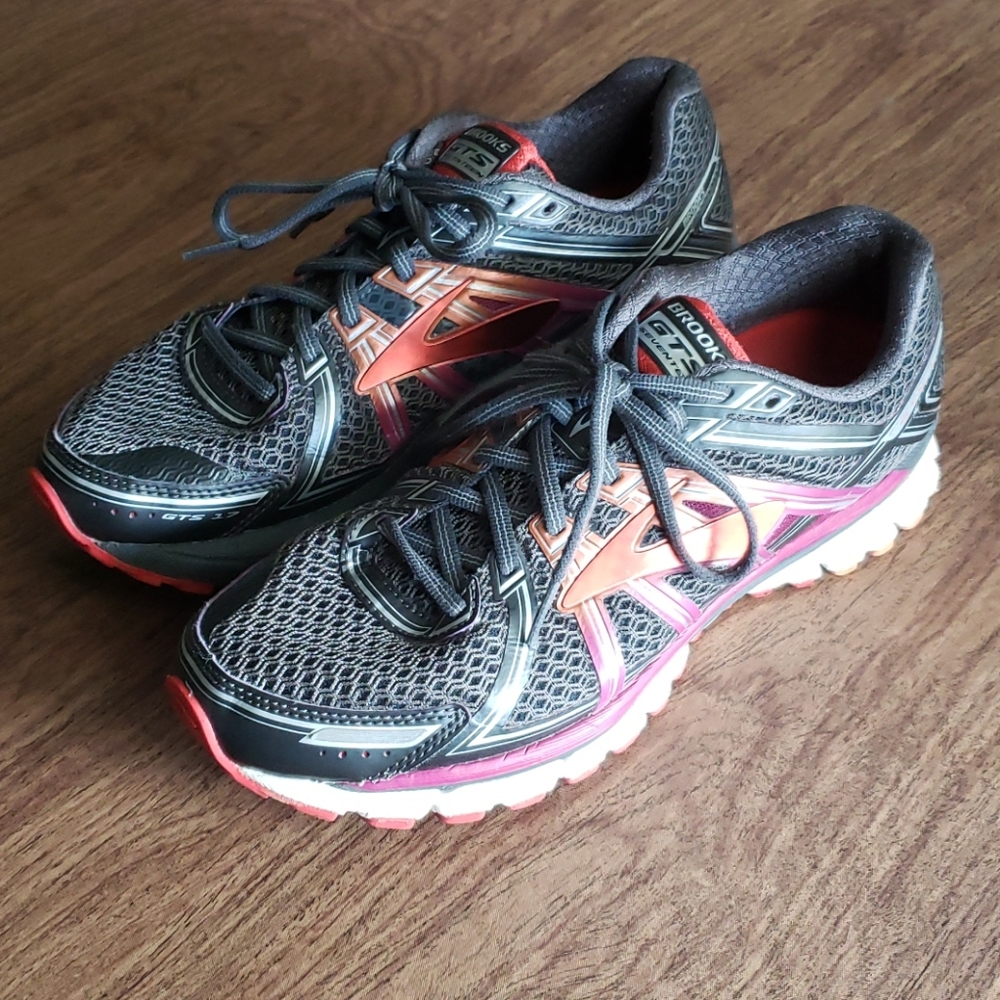BROOKS Adrenaline GTS 17 Grey/Purple/Pink Sz 9.5